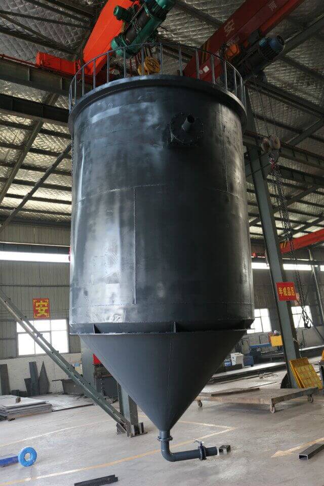 Deep cone thickener