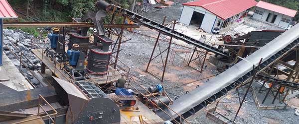 How is silica sand processed?